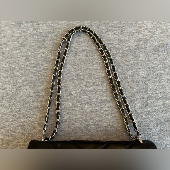 Badgley Mischka Women’s Mini Chevron Crossbody Bag‎ Black Quilted Faux Leather - Picture 5 of 16